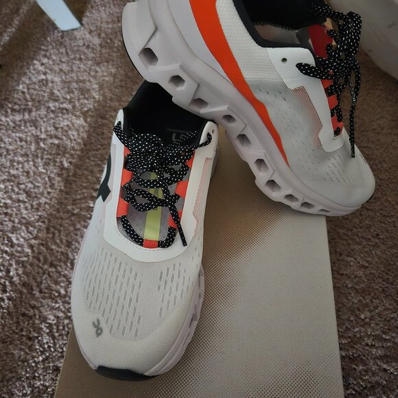 Sneakers - Picture 2 of 6